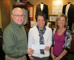 Becker Jewelers generously donates $4.00 to Mater Dei for each tuxedo rental by an MD student. A.G. and Angie Becker of Becker Jewelers present Mrs. Maria Zurliene with the check, which will be given to the MD sophomore class to use for next year’s prom.